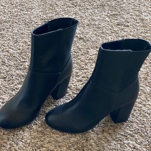 Black heel booties